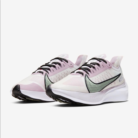 NIKE ZOOM GRAVITY WOMEN’S SHOES 💕 - Picture 6 of 12